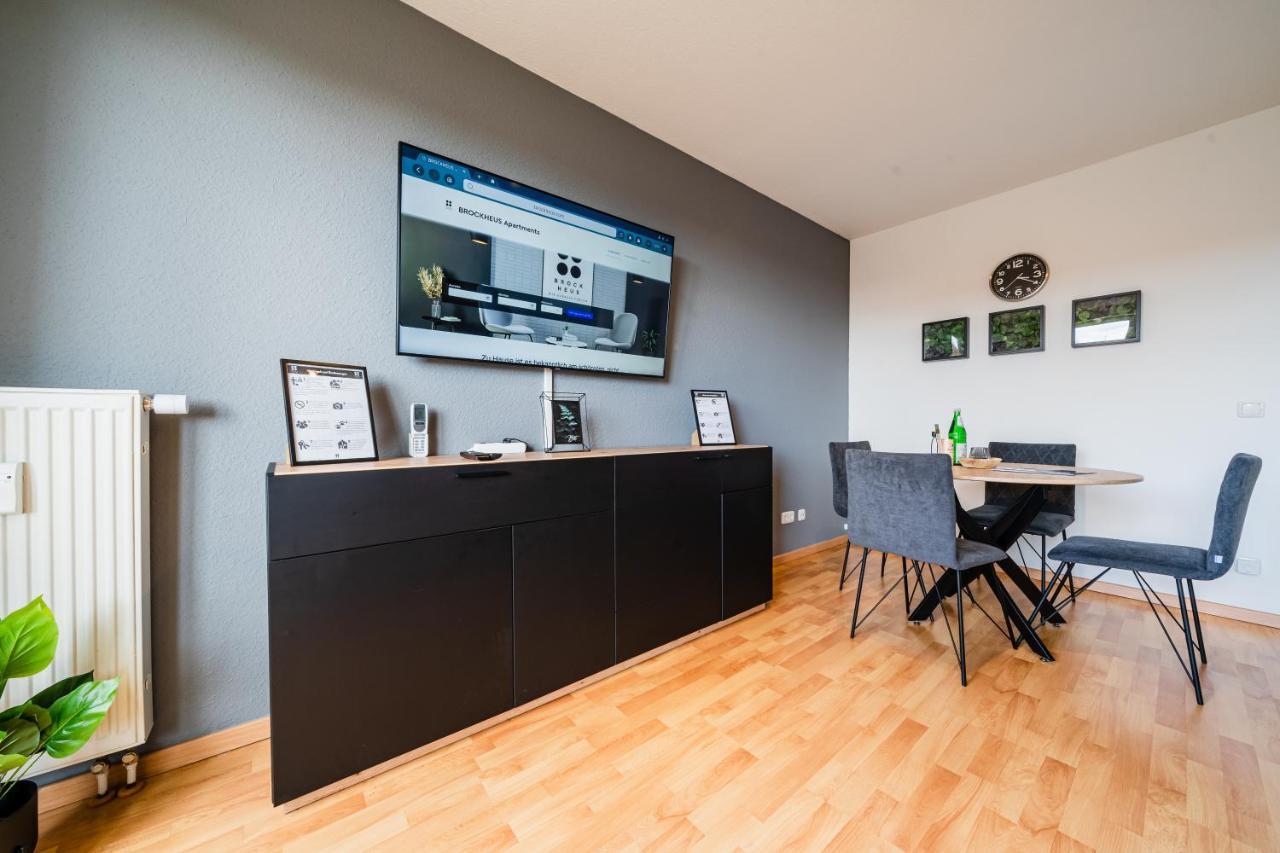 Deluxe Apartment I Klimaanlage I Tiefgarage I Balkon I Wlan Maagdenburg Buitenkant foto